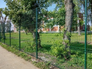 3D заборы для школы 90 метров фото в Краснозаводске